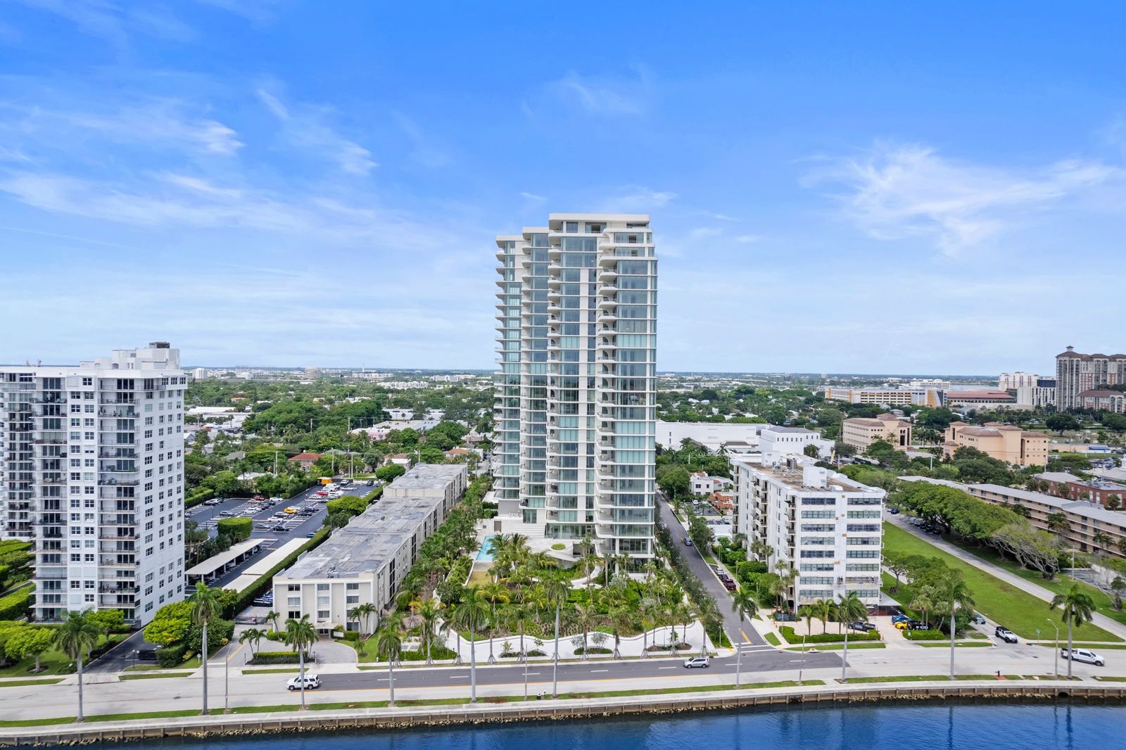 La Clara Palm Beach