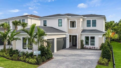 Artistry Palm Beach Gardens