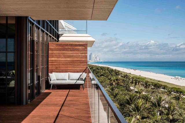 Arte Surfside Residences — image 1