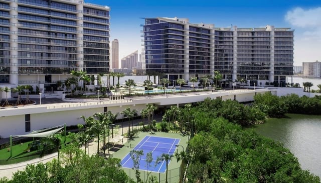 Prive Island Residences — image 1