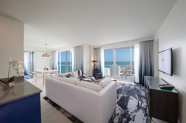 W Residences Fort Lauderdale — image 4