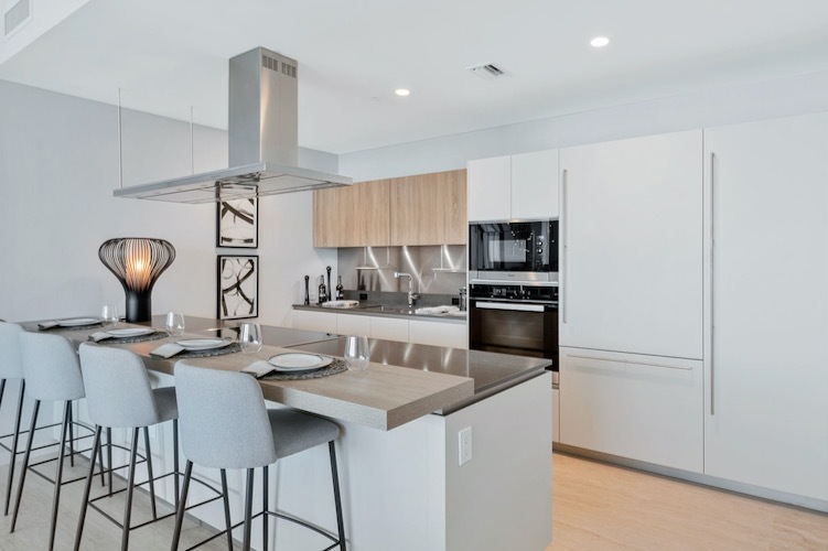Brickell Flatiron Condos — image 5