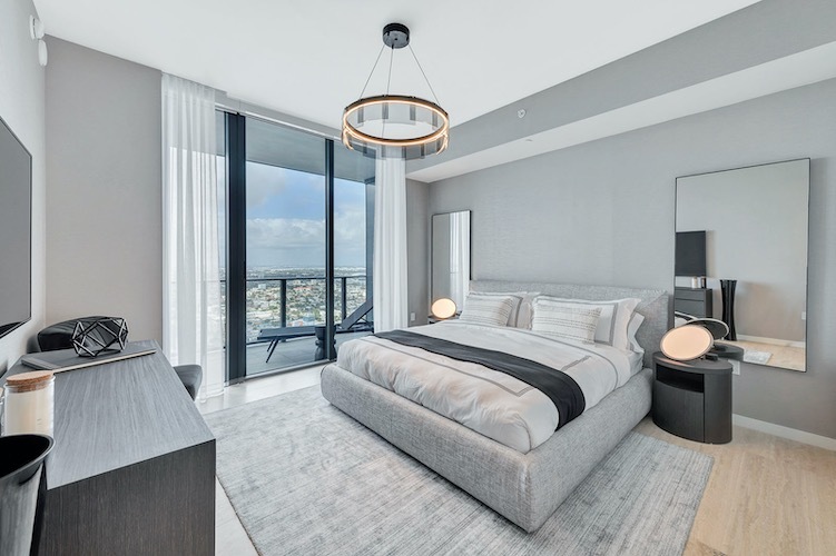 Brickell Flatiron Condos — image 6